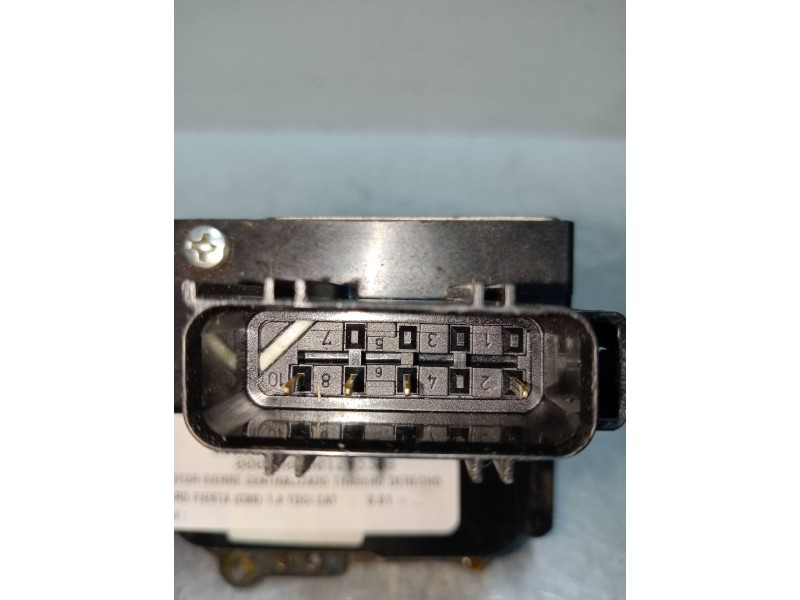 Recambio de motor cierre centralizado trasero derecho para ford fiesta (cbk) 1.4 tdci cat referencia OEM IAM   5P