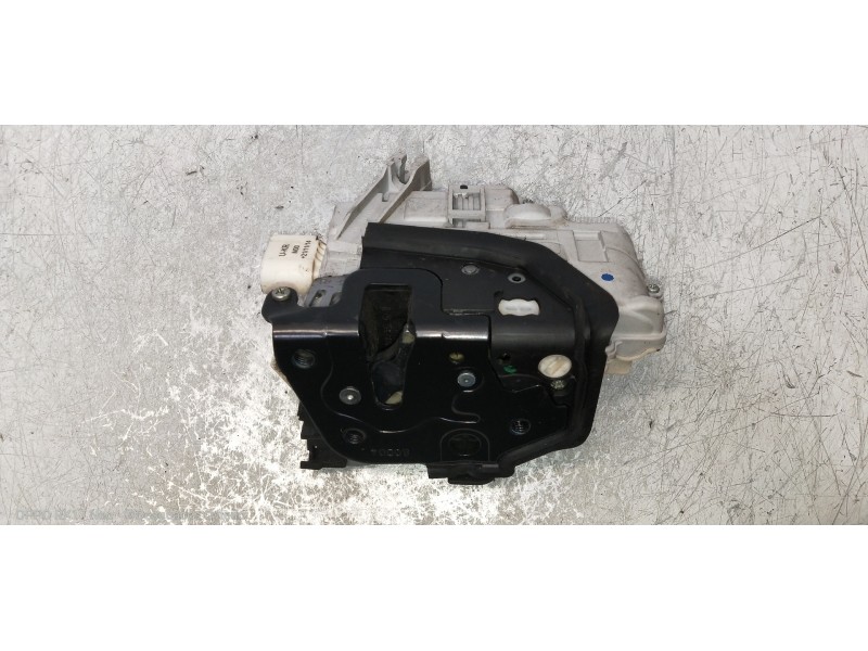 Recambio de motor cierre centralizado trasero derecho para audi a3 sedán(8vs) attraction referencia OEM IAM 4G0839016B  