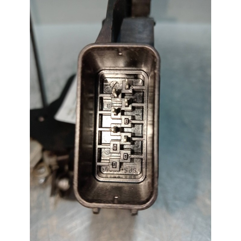 Recambio de motor cierre centralizado trasero derecho para ford focus berlina (cap) titanium referencia OEM IAM 4M5AR26412BC  4P