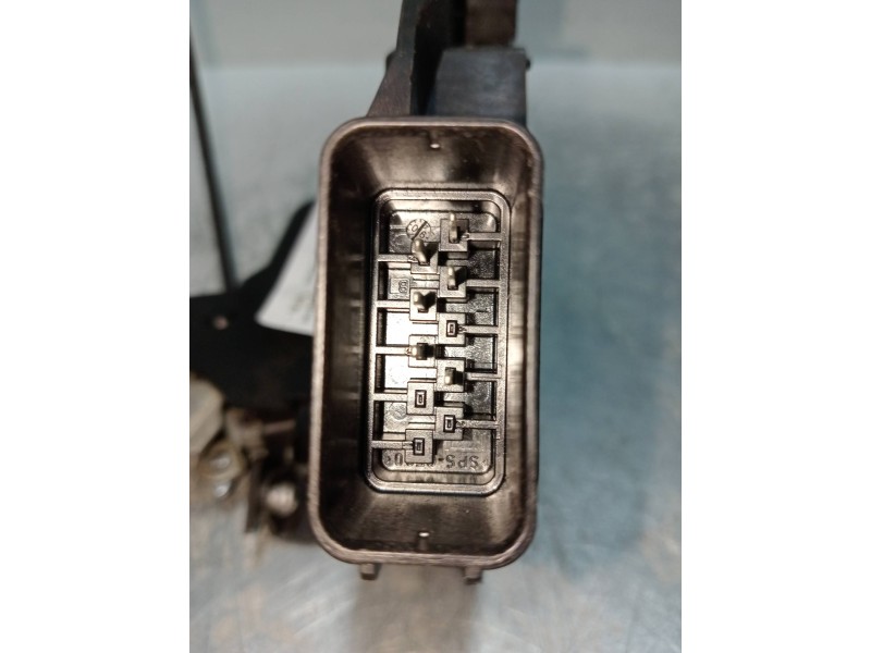 Recambio de motor cierre centralizado trasero derecho para ford focus berlina (cap) titanium referencia OEM IAM 4M5AR26412BC  4P