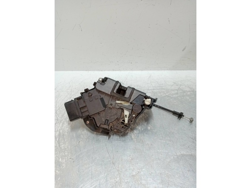 Recambio de motor cierre centralizado trasero izquierdo para ford focus berlina (cap) titanium referencia OEM IAM 4M5AR26413BC  