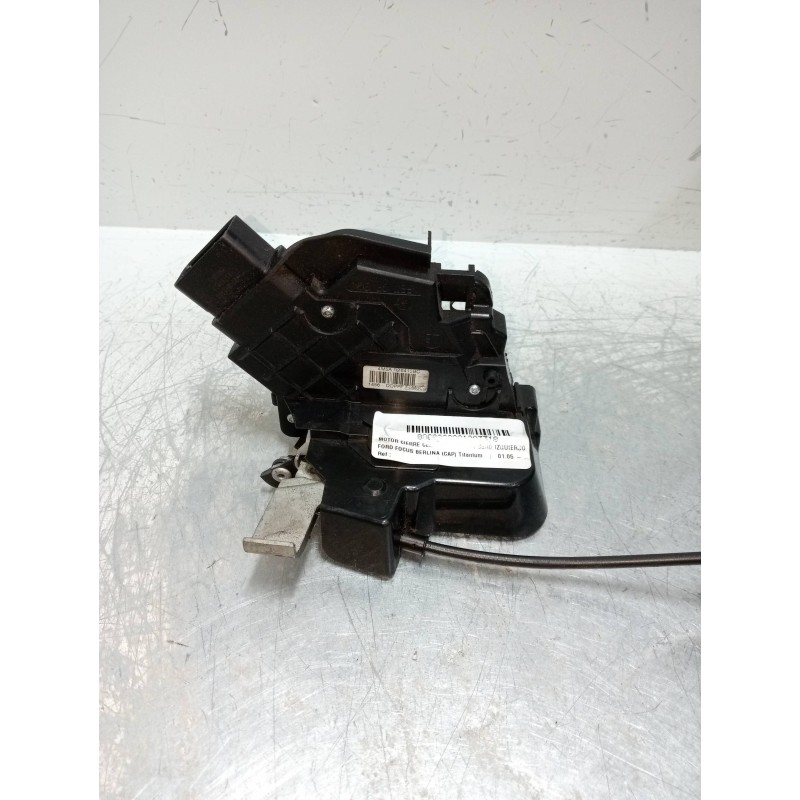 Recambio de motor cierre centralizado trasero izquierdo para ford focus berlina (cap) titanium referencia OEM IAM 4M5AR26413BC  