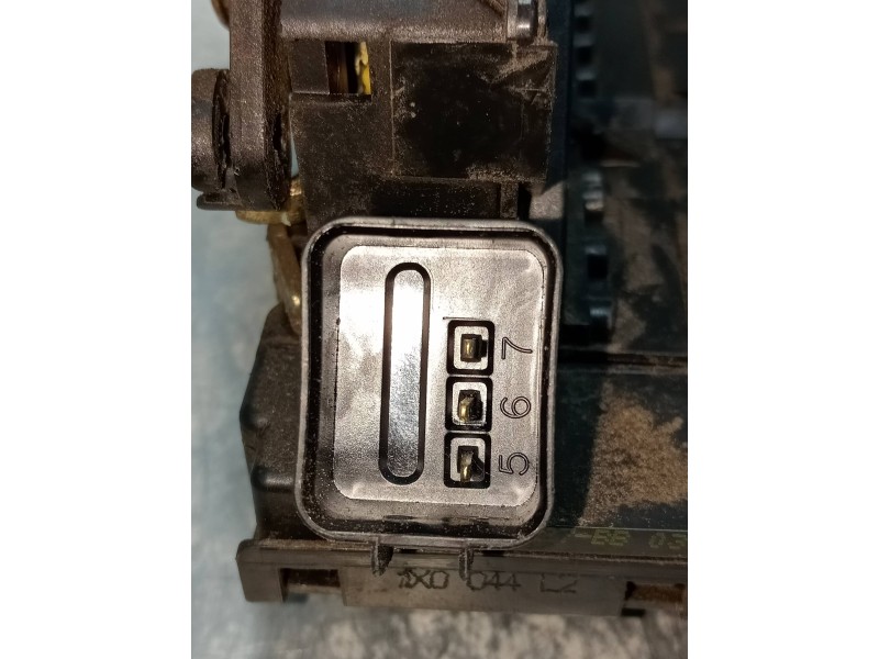 Recambio de motor cierre centralizado trasero izquierdo para ford focus berlina (cak) 1.8 tdci (5p) referencia OEM IAM 2S4AA2641