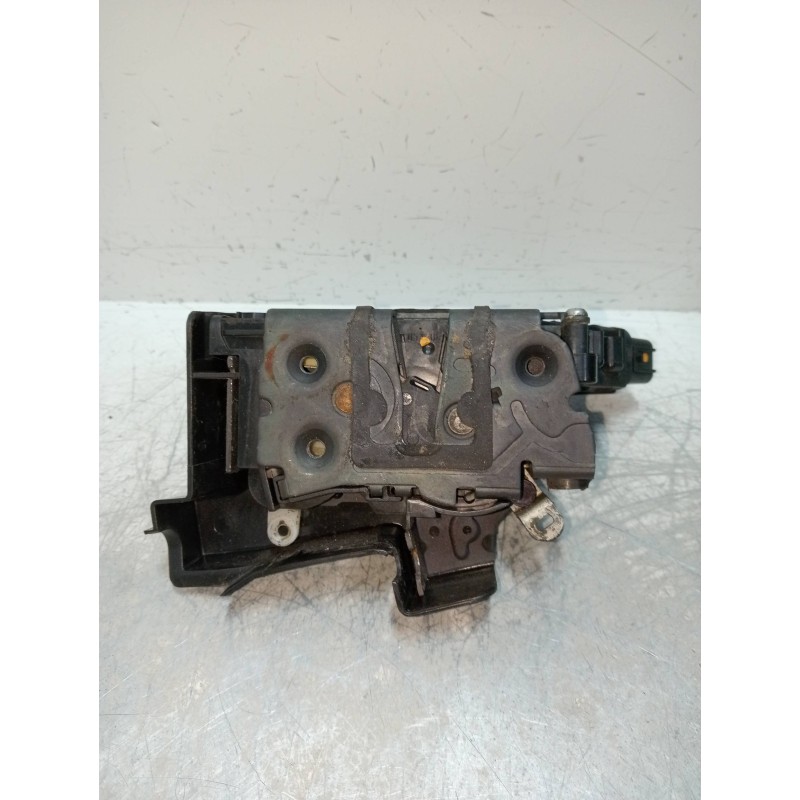 Recambio de motor cierre centralizado delantero izquierdo para ford focus berlina (cap) ambiente (d) referencia OEM IAM 3M5AR218