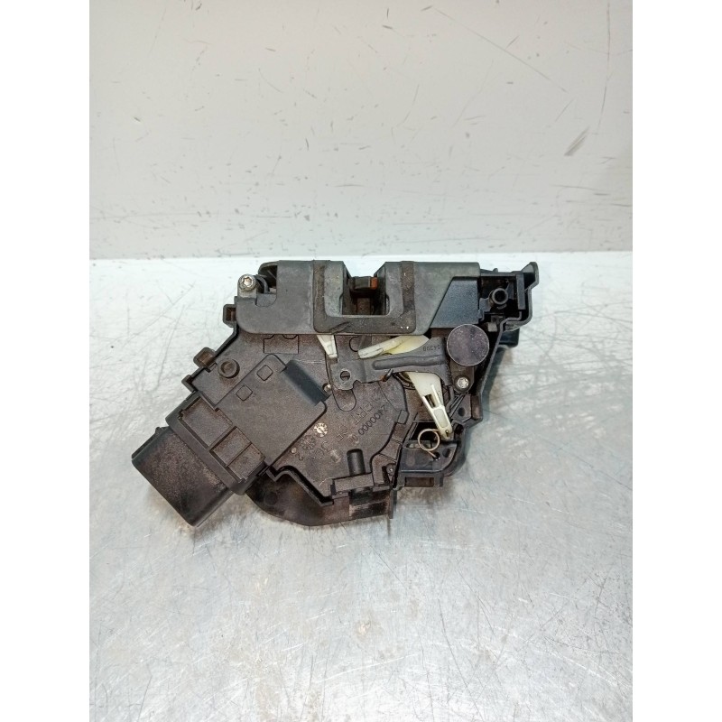 Recambio de motor cierre centralizado delantero izquierdo para ford focus berlina (cap) ambiente (d) referencia OEM IAM 3M5AR218