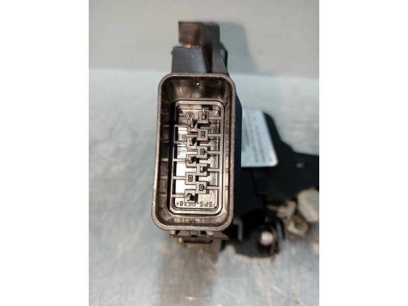 Recambio de motor cierre centralizado trasero izquierdo para ford focus berlina (cap) trend referencia OEM IAM 4M5AR26413BB  5P