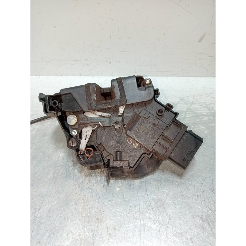 Recambio de motor cierre centralizado delantero derecho para ford focus berlina (cap) 2.0 tdci cat referencia OEM IAM   3P