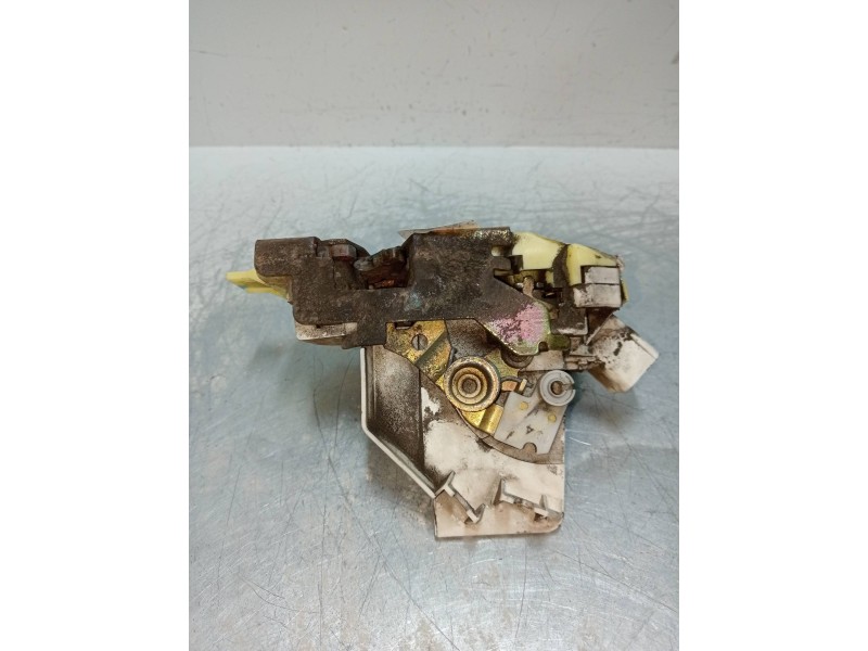 Recambio de motor cierre centralizado trasero derecho para ford focus berlina (cak) 1.8 tddi turbodiesel cat referencia OEM IAM 