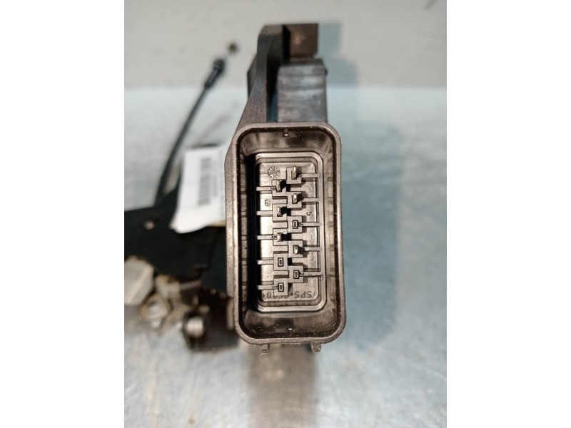 Recambio de motor cierre centralizado trasero derecho para ford focus berlina (cap) 1.6 16v cat referencia OEM IAM 4M5AR26412BB 