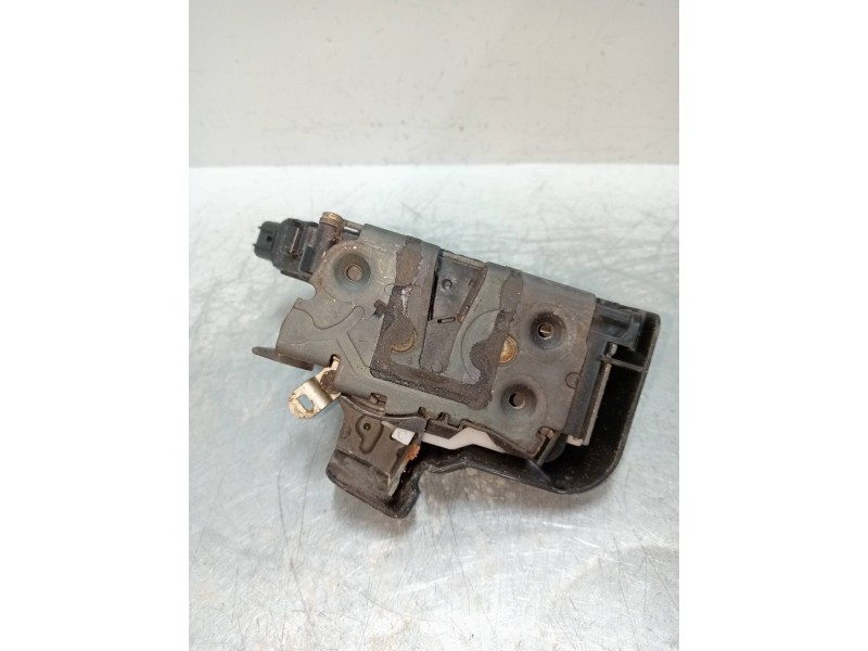 Recambio de motor cierre centralizado delantero derecho para ford focus sportbreak (cap) 1.6 tdci cat referencia OEM IAM 3M5AR21