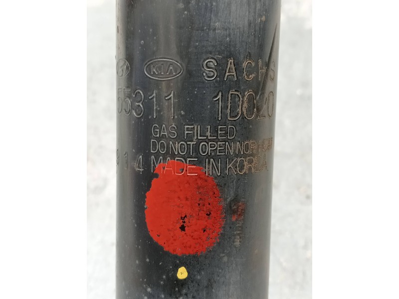 Recambio de amortiguador trasero izquierdo para kia carens (un) concept referencia OEM IAM 553111D020  