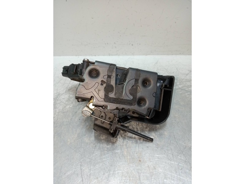 Recambio de motor cierre centralizado delantero derecho para ford focus lim. (cb4) 1.8 tdci turbodiesel cat referencia OEM IAM 7