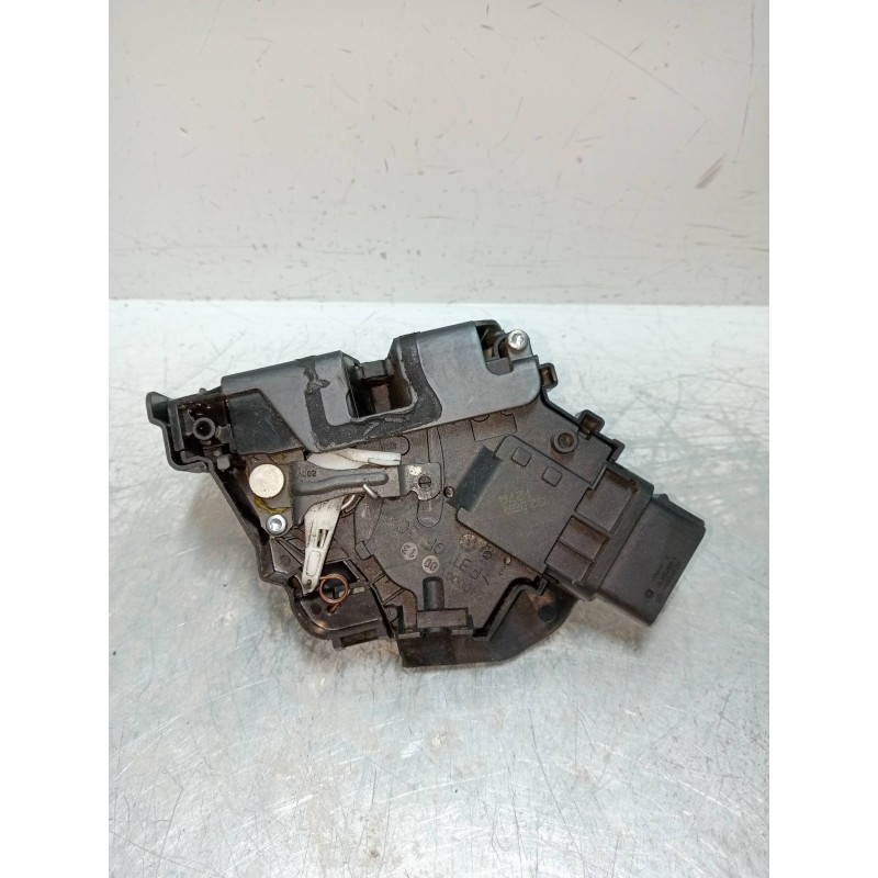 Recambio de motor cierre centralizado delantero derecho para ford focus lim. (cb4) 1.8 tdci turbodiesel cat referencia OEM IAM 7