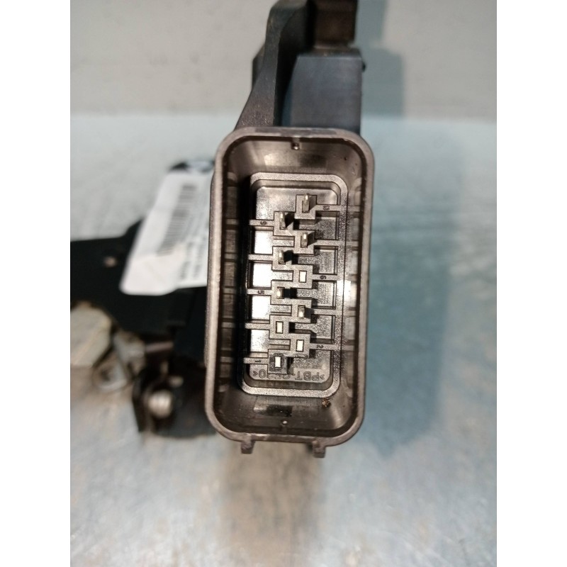 Recambio de motor cierre centralizado trasero derecho para ford focus lim. (cb4) referencia OEM IAM 4M5AR26412BE  5P