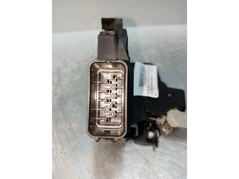 Recambio de motor cierre centralizado trasero izquierdo para ford focus turnier (cb4) trend referencia OEM IAM 4M5AA26413BE  5P