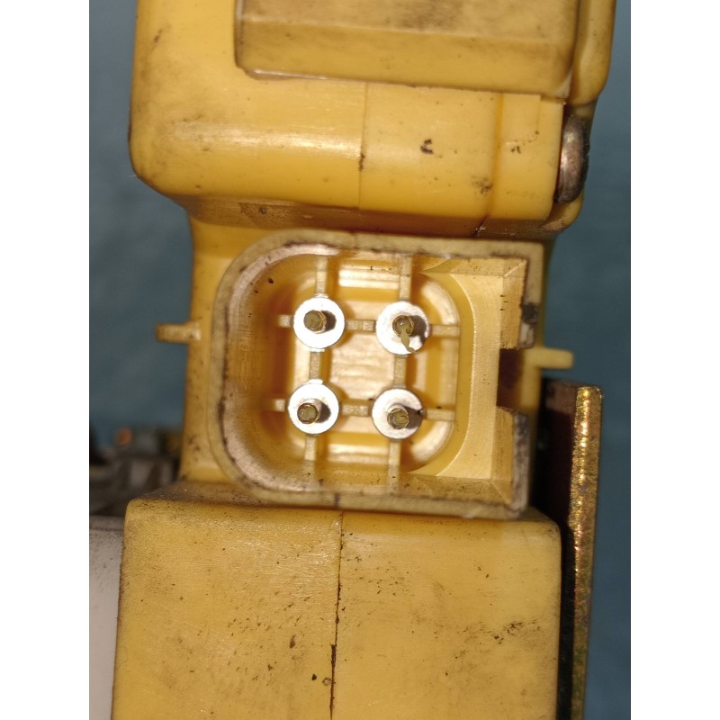 Recambio de motor cierre centralizado delantero derecho para ford mondeo berlina/familiar (fd) 1.8 16v cat referencia OEM IAM   