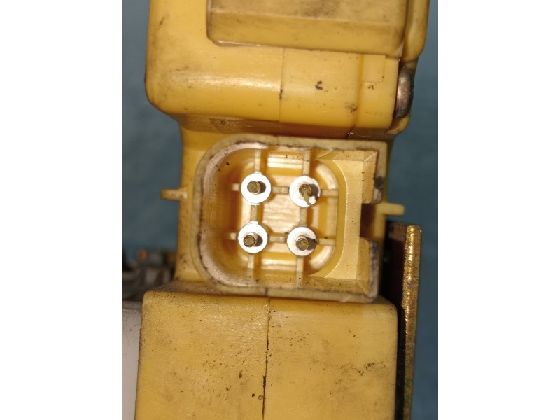 Recambio de motor cierre centralizado delantero derecho para ford mondeo berlina/familiar (fd) 1.8 16v cat referencia OEM IAM   