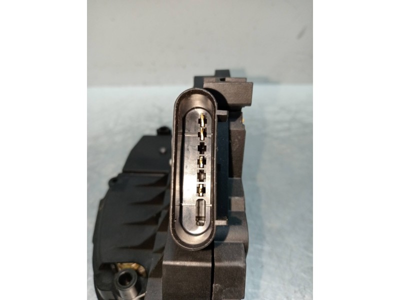Recambio de motor cierre centralizado delantero derecho para ford c-max (ceu) trend referencia OEM IAM 40644138 AM5AU21812BE 5P