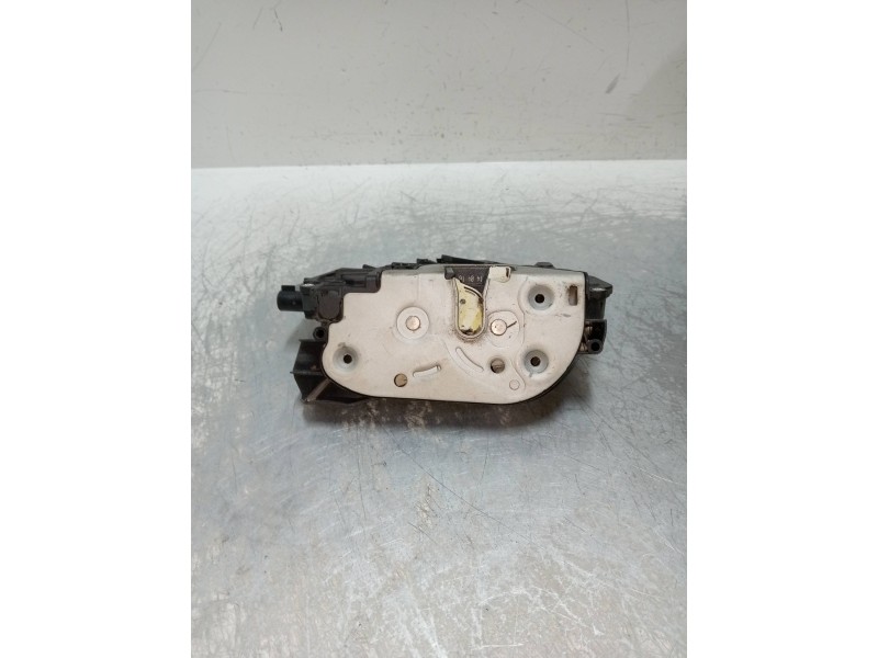 Recambio de motor cierre centralizado trasero derecho para ford c-max (ceu) trend referencia OEM IAM 917048108 AM5AU26412CH 5P