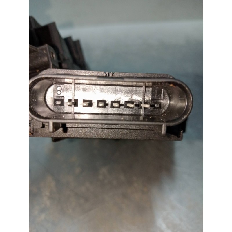 Recambio de motor cierre centralizado trasero derecho para ford c-max (ceu) trend referencia OEM IAM 917048108 AM5AU26412CH 5P