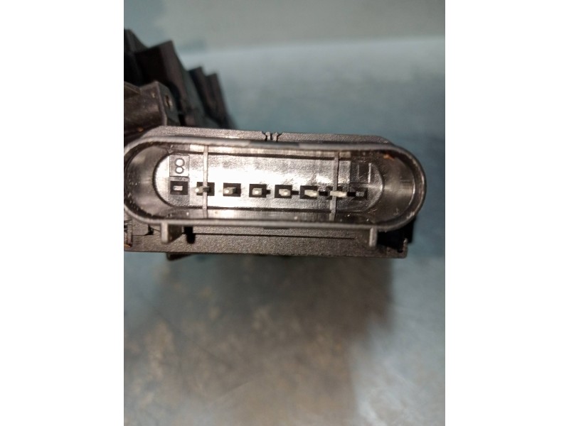 Recambio de motor cierre centralizado trasero derecho para ford c-max (ceu) trend referencia OEM IAM 917048108 AM5AU26412CH 5P