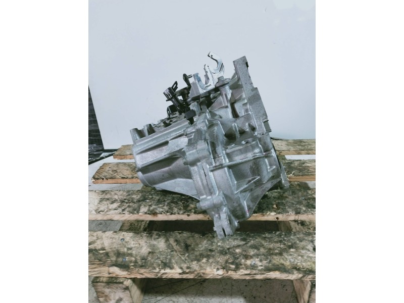 Recambio de caja cambios para kia rio (yb) 1.2 cat referencia OEM IAM 7TE6LD 200417 5V