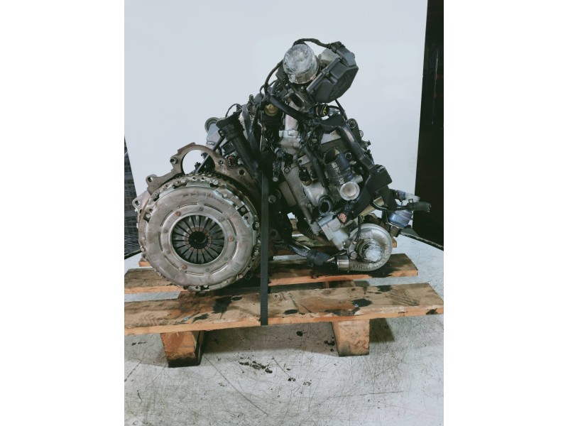 Recambio de motor completo para kia cee´d emotion referencia OEM IAM D4FB A7244547 BOSCH
