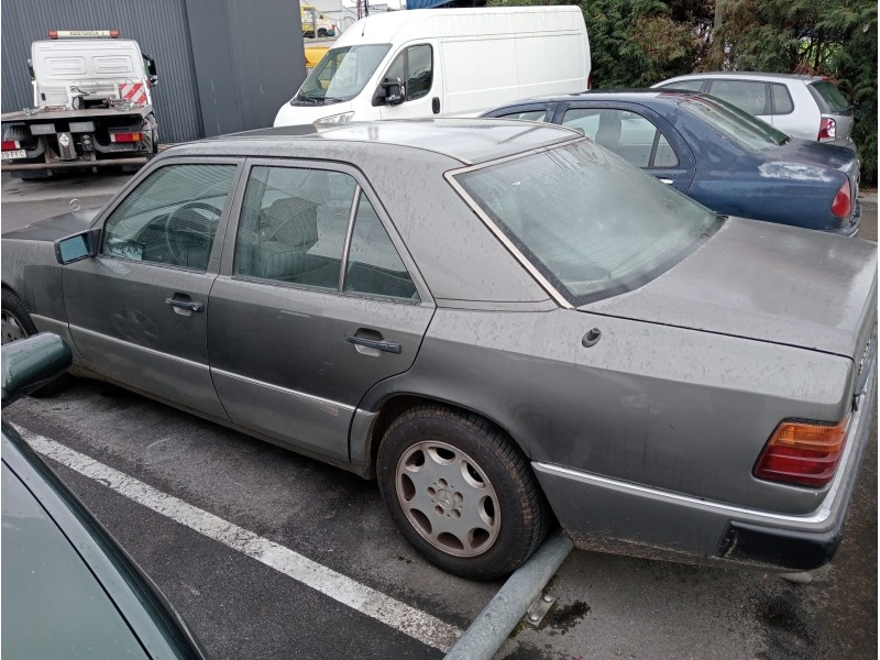 mercedes clase e (w124) berlina del año 1998