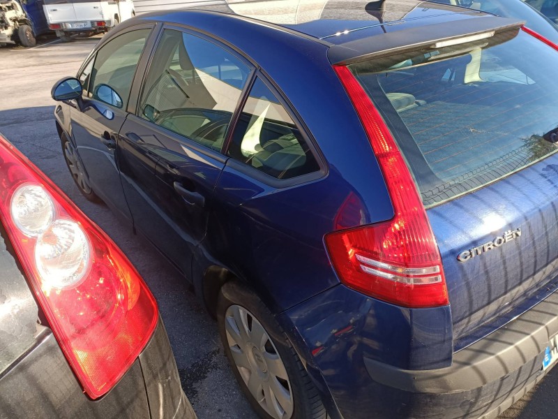 citroen c4 berlina del año 2006