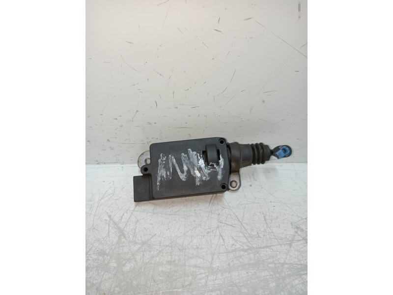 Recambio de motor cierre centralizado delantero derecho para hyundai atos (mx) sky referencia OEM IAM   5P