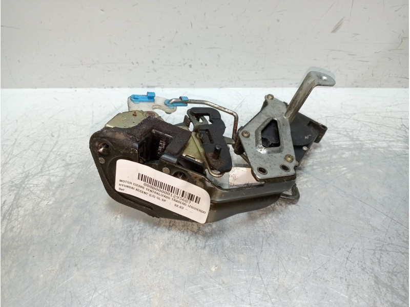 Recambio de motor cierre centralizado trasero izquierdo para hyundai accent (lc) gl 5p referencia OEM IAM   5P