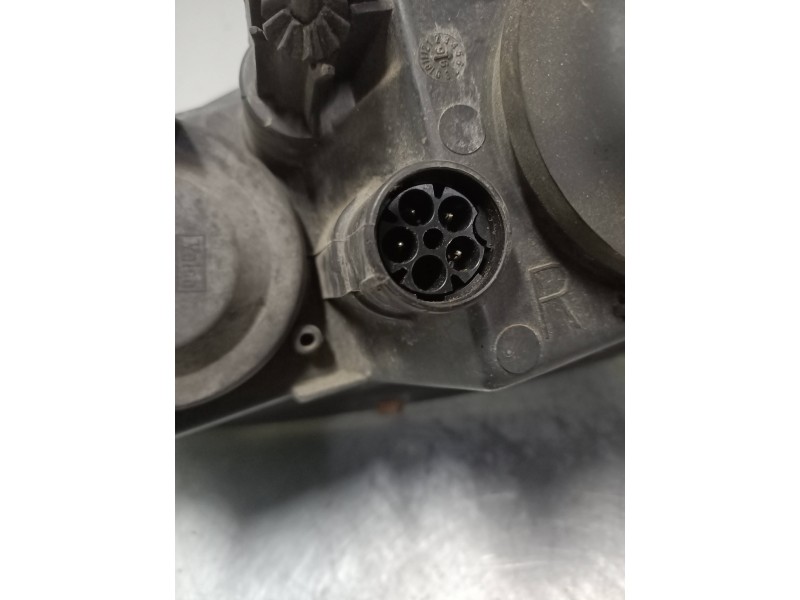 Recambio de faro derecho para opel vectra b berlina 1.7 turbodiesel (17 dt / lu8) referencia OEM IAM   