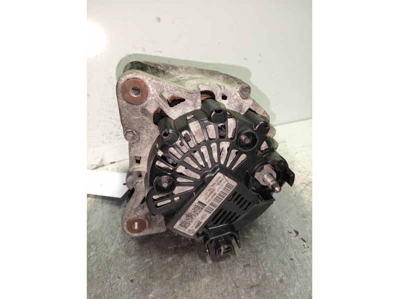 Recambio de alternador para renault megane iii berlina 5 p dynamique referencia OEM IAM 8200849752C  