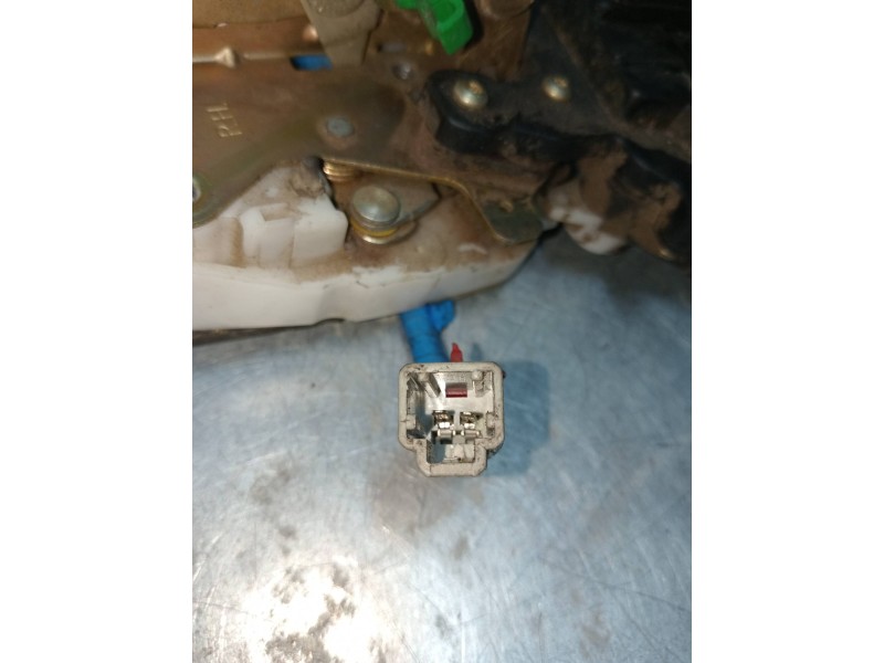 Recambio de motor cierre centralizado trasero derecho para honda accord berlina (cc/ce) 1.8 edition 20 referencia OEM IAM   4P