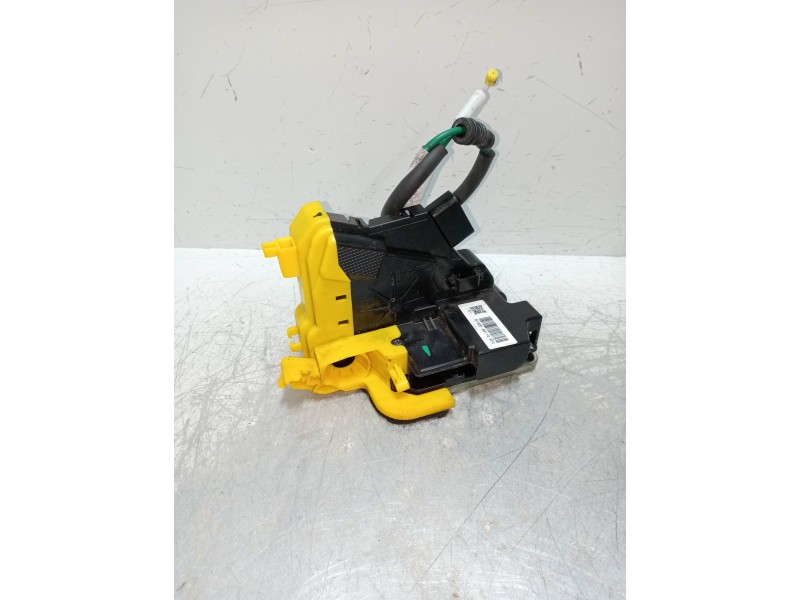 Recambio de motor cierre centralizado delantero derecho para hyundai i30 (gd) 1.6 crdi cat referencia OEM IAM 81320A6110  5P