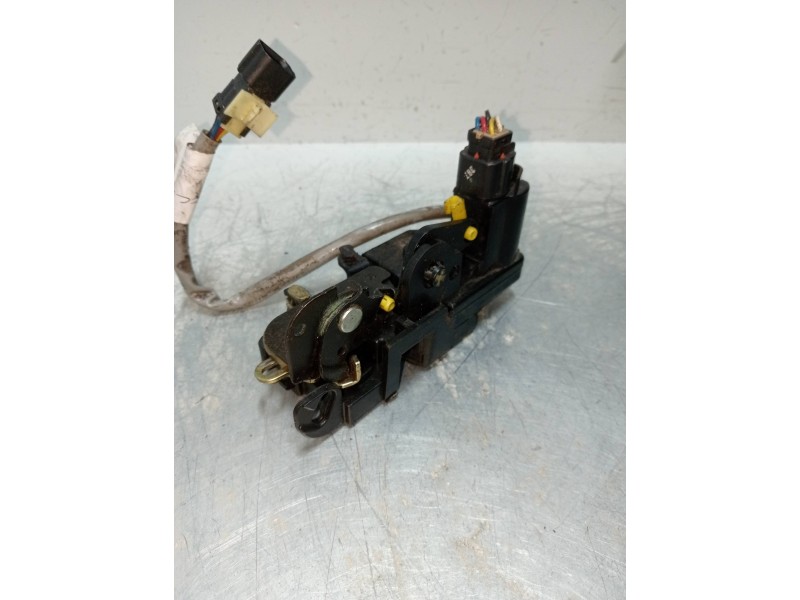 Recambio de motor cierre centralizado delantero derecho para hyundai getz (tb) 1.1 básico referencia OEM IAM   5P