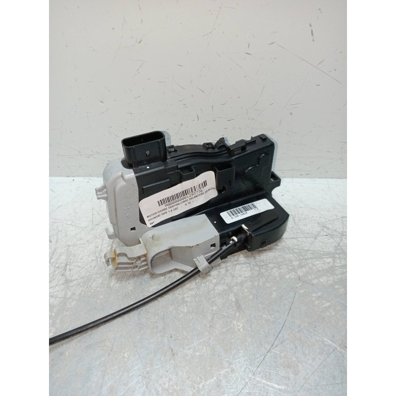 Recambio de motor cierre centralizado delantero derecho para hyundai ix20 1.4 cat referencia OEM IAM 813201K020  5P