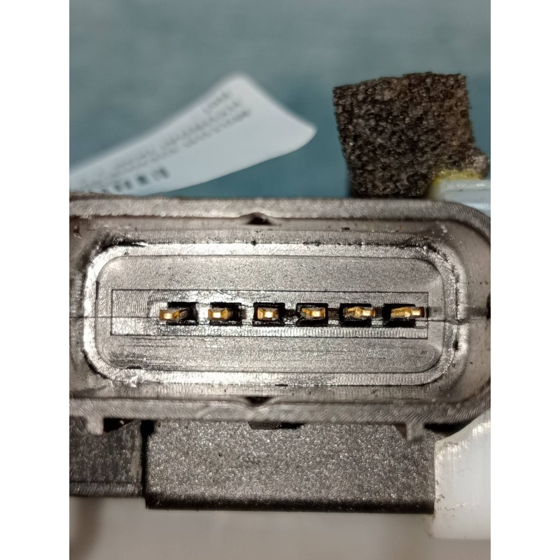 Recambio de motor cierre centralizado delantero izquierdo para hyundai ix35 1.7 crdi cat referencia OEM IAM 813102Y000  5P