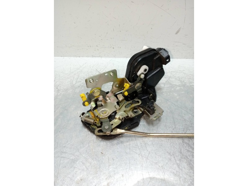 Recambio de motor cierre centralizado delantero derecho para hyundai santa fe (sm) 2.0 crdi cat referencia OEM IAM   5P