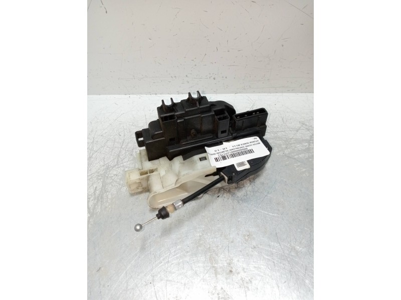 Recambio de motor cierre centralizado delantero derecho para hyundai sonata (nf) 2.4 referencia OEM IAM   4P