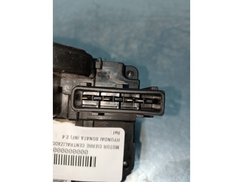 Recambio de motor cierre centralizado delantero derecho para hyundai sonata (nf) 2.4 referencia OEM IAM   4P