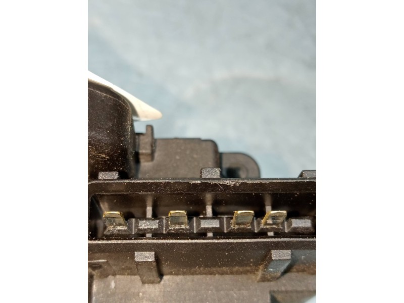 Recambio de motor cierre centralizado trasero derecho para hyundai sonata (nf) 2.0 crdi cat referencia OEM IAM 814203K000  4P