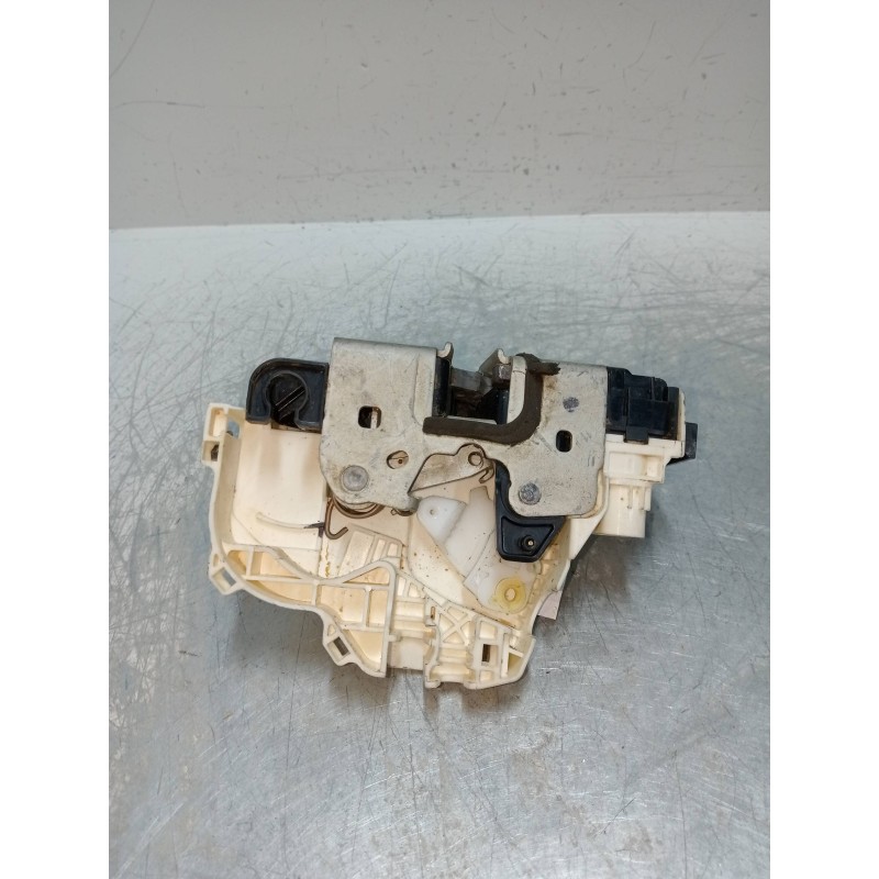 Recambio de motor cierre centralizado delantero izquierdo para jeep gr.cherokee (wk) 3.0 crd limited referencia OEM IAM P6825066