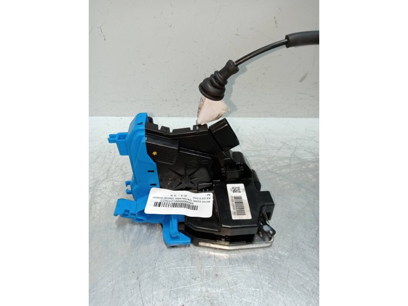 Recambio de motor cierre centralizado trasero derecho para kia cee´d drive referencia OEM IAM 81420A2400  5P