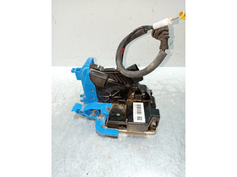 Recambio de motor cierre centralizado trasero derecho para kia cee´d 1.6 crdi cat referencia OEM IAM 81420A2100  5P