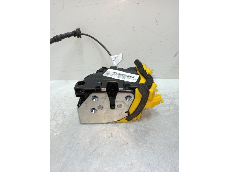 Recambio de motor cierre centralizado delantero derecho para kia cee´d drive referencia OEM IAM 81320A2410  5P