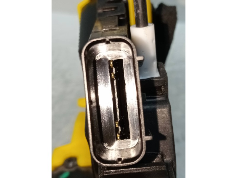 Recambio de motor cierre centralizado delantero derecho para kia cee´d drive referencia OEM IAM 81320A2410  5P