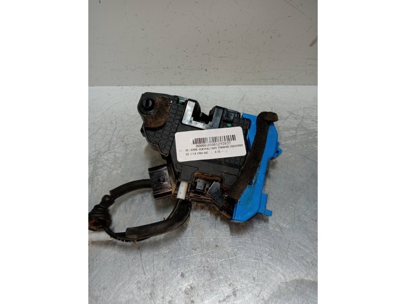 Recambio de motor cierre centralizado trasero izquierdo para kia cee´d 1.6 crdi cat referencia OEM IAM 81410A2100  5P