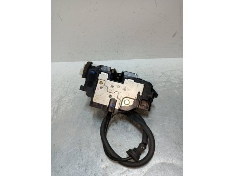 Recambio de motor cierre centralizado delantero derecho para kia cee´d drive referencia OEM IAM  3P 3P