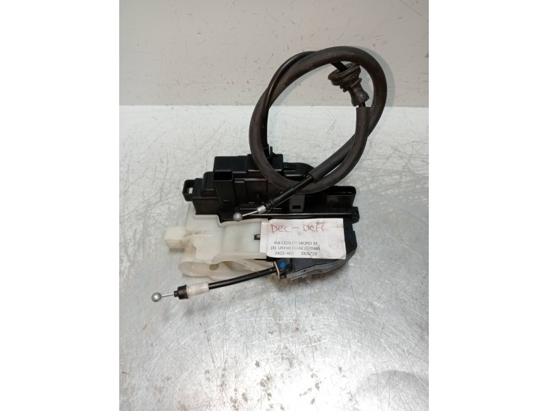 Recambio de motor cierre centralizado delantero derecho para kia cee´d drive referencia OEM IAM  3P 3P